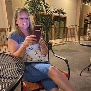 Meet your Posher, Rhonda